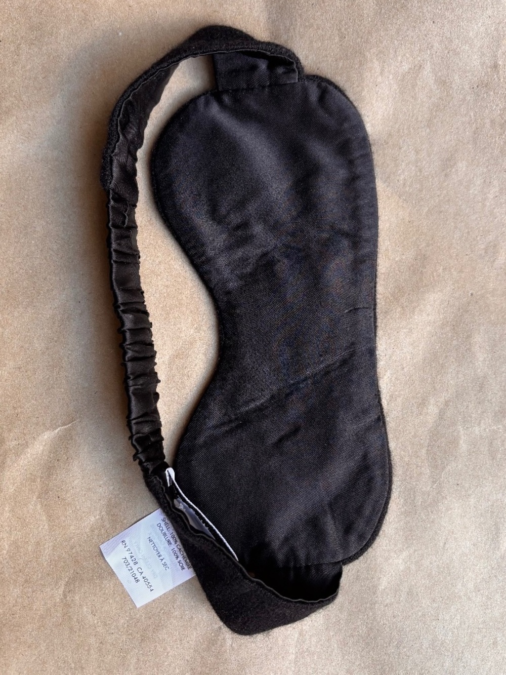 WHITE AND WARREN CASHMERE EYE MASK - Picture 3 of 5